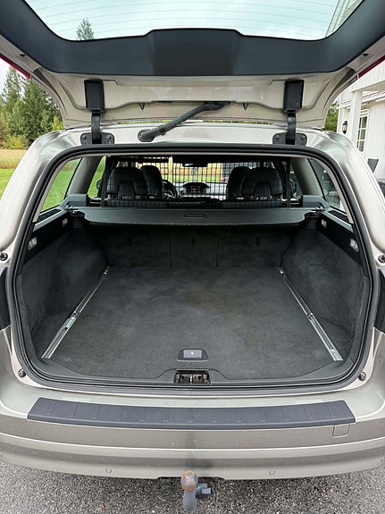 Volvo V70 14 of 14