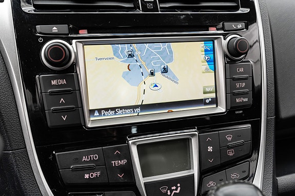 Toyota Verso-S 28 of 30