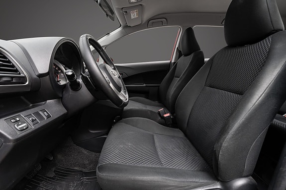 Toyota Verso-S 29 of 30