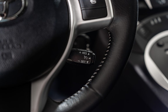 Toyota Verso-S 18 of 30