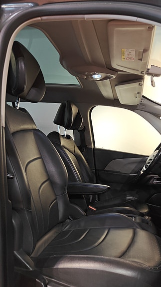 Citroen Grand C4 Picasso 11 of 15