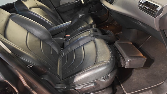 Citroen Grand C4 Picasso 7 of 15