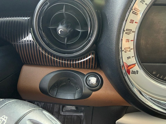 MINI Cooper S 27 of 30