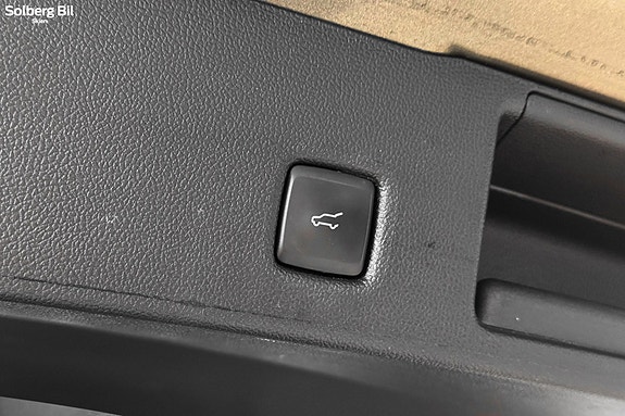 Ford Kuga 10 of 30
