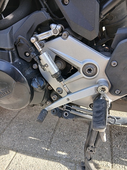 BMW F 900 XR 5 of 11