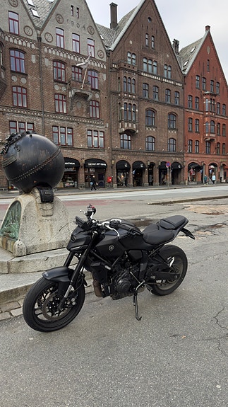 Yamaha MT-07 4 of 7