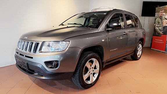 Jeep Compass 6 of 15