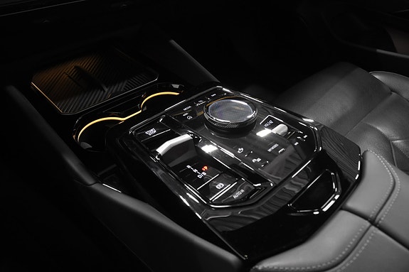 BMW i5 17 of 30