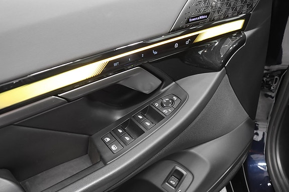 BMW i5 25 of 30