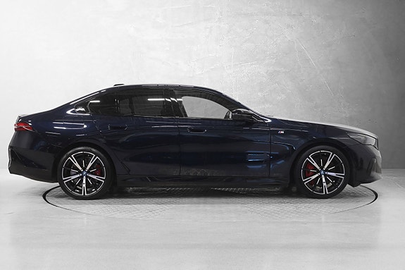 BMW i5 8 of 30