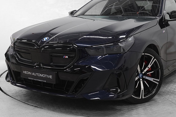BMW i5 2 of 30