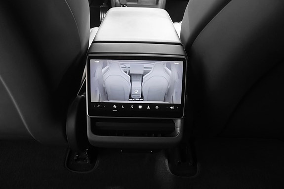 Tesla Model 3 23 of 30