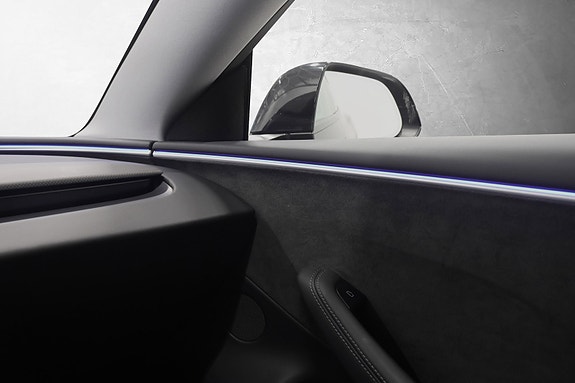 Tesla Model 3 18 of 30