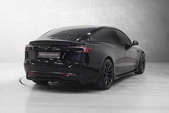 Tesla Model 3 7 of 30