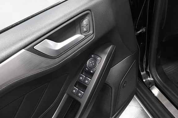 Ford Focus 23 of 28