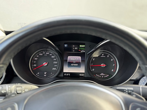 Mercedes-Benz C350 e 28 of 30