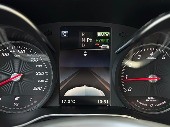 Mercedes-Benz C350 e 29 of 30