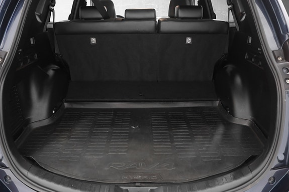 Toyota RAV4 27 of 27