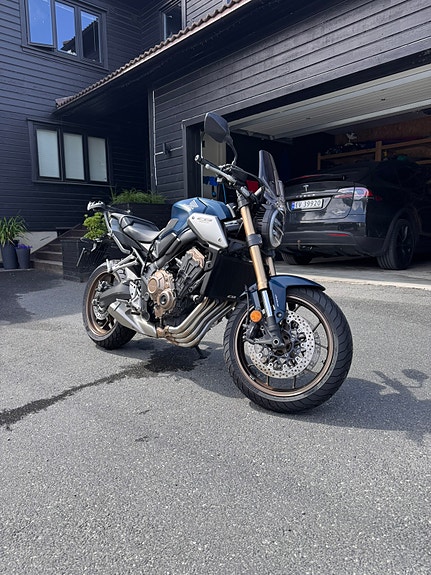Honda CB 650 R 2 of 7