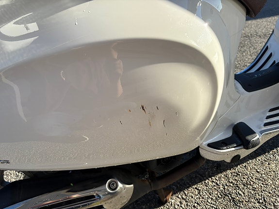 Vespa Primavera 50 7 of 9