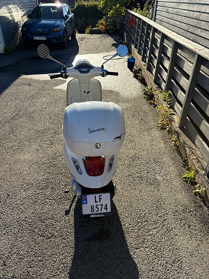 Vespa Primavera 50 5 of 9