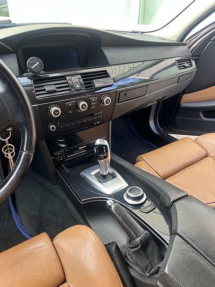 BMW 525xd 11 of 25