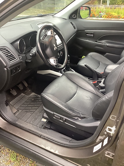 Mitsubishi ASX 14 of 16