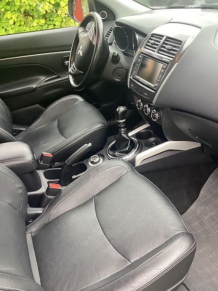 Mitsubishi ASX 10 of 16