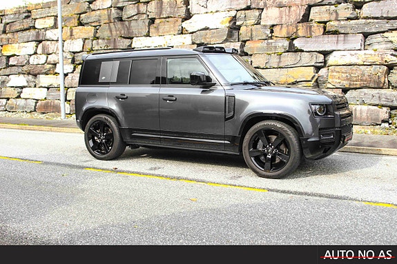Land Rover Defender 110 9 of 30