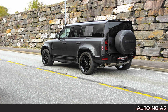 Land Rover Defender 110 6 of 30