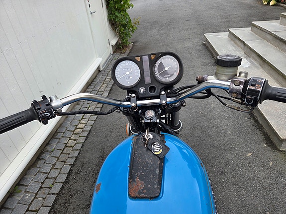 Suzuki GS 750 3 of 12