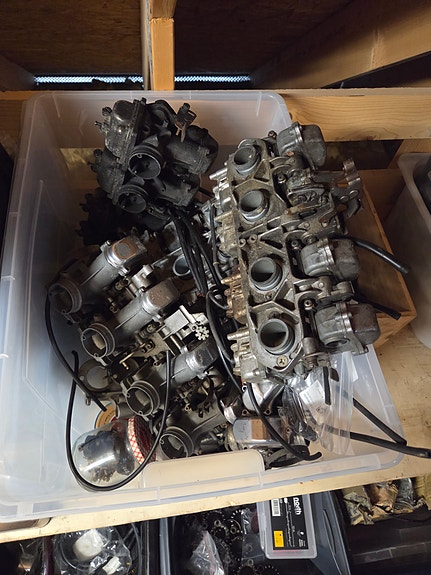 Suzuki GS 750 9 of 12