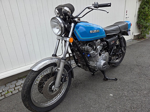 Suzuki GS 750 4 of 12