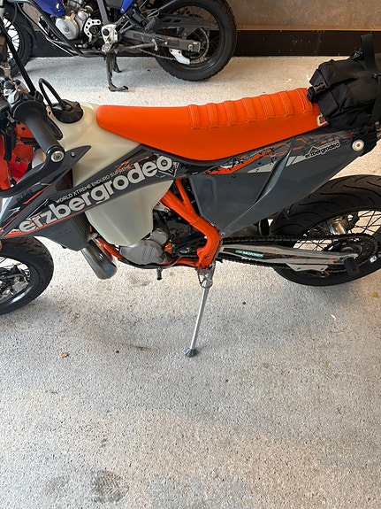 KTM 300 EXC Erzbergrodeo 10 of 21