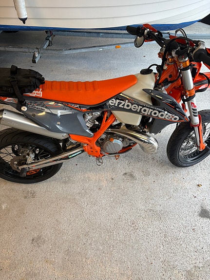 KTM 300 EXC Erzbergrodeo 9 of 21