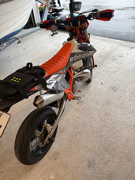 KTM 300 EXC Erzbergrodeo 8 of 21