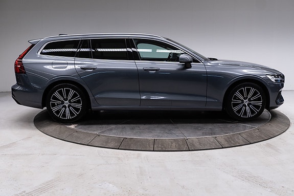Volvo V60 5 of 30