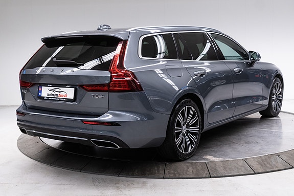 Volvo V60 9 of 30