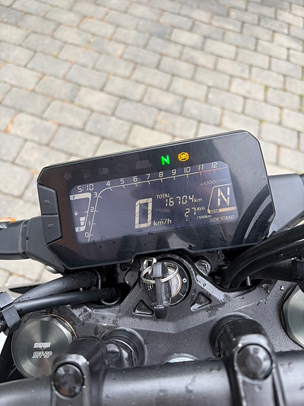 Honda CB 125 R 8 of 8