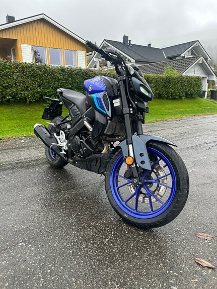 Yamaha MT-125 2 of 4