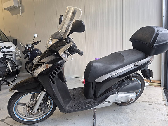 Honda SH 125 5 of 6