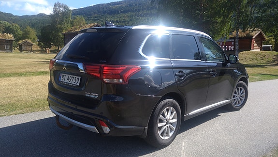 Mitsubishi Outlander 4 of 4