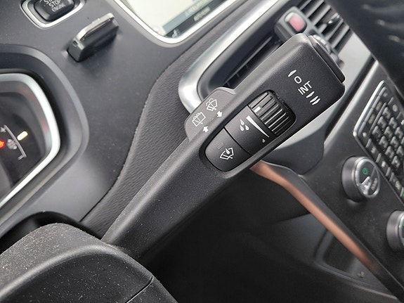 Volvo V40 23 of 30