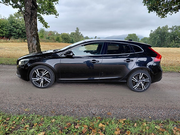 Volvo V40 8 of 30