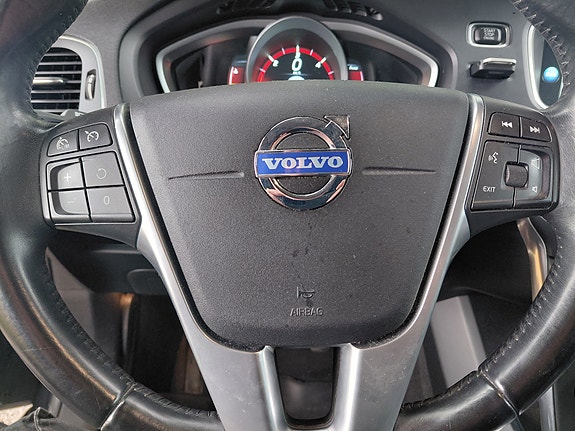 Volvo V40 18 of 30