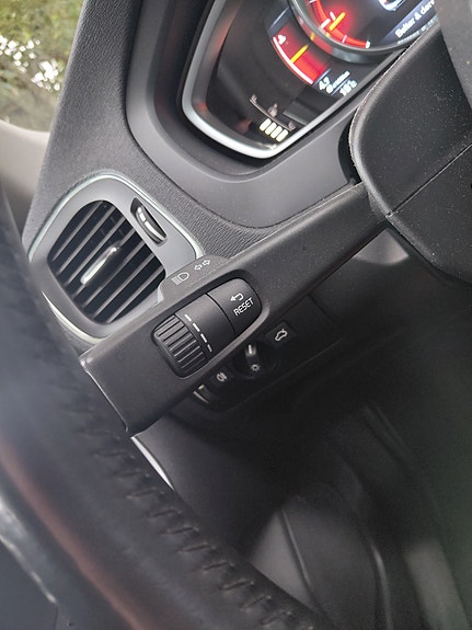 Volvo V40 24 of 30