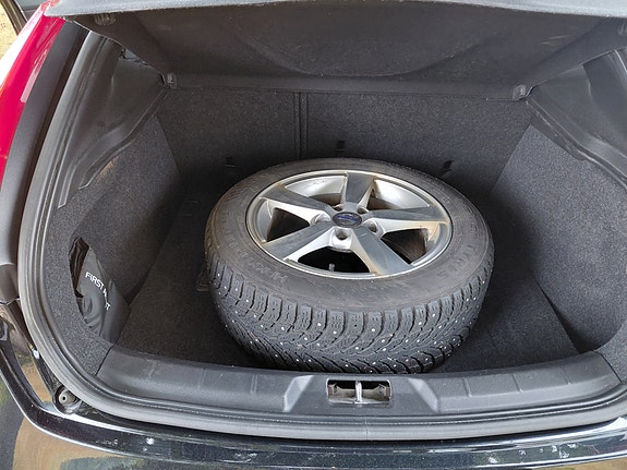 Volvo V40 13 of 30