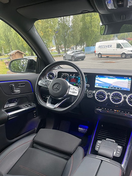 Mercedes-Benz EQA300 12 of 20