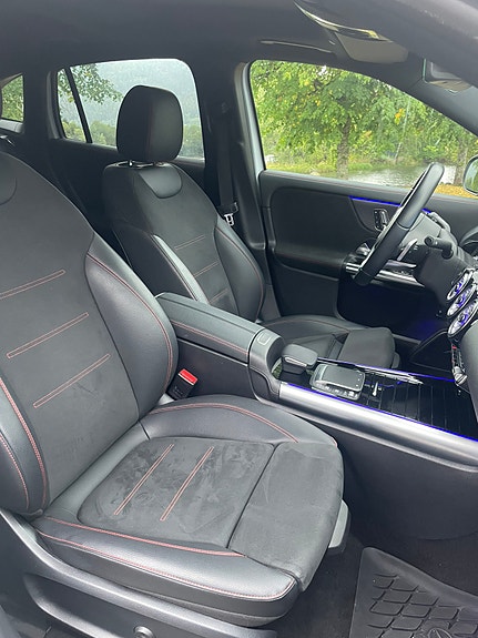 Mercedes-Benz EQA300 9 of 20