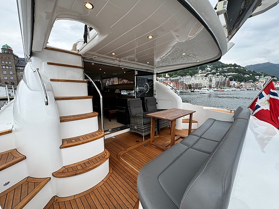 Princess  P58, D12 800, Hold trøstere, Nyere navi, senterlugar. To ankervinsjer. 24 of 30